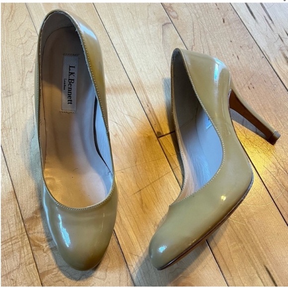 LK Bennett Shoes - L.K. Bennett Nude Patent Leather Pump Heels size 37